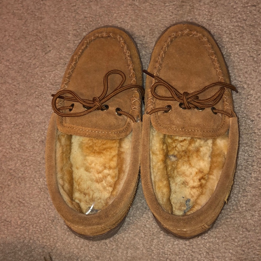 RJS Chesnut fuzzies moccasins